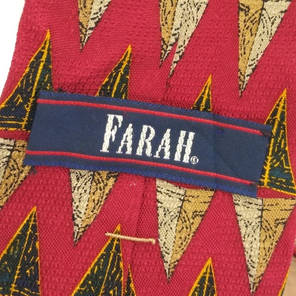 Vibrant Farah 100% Silk Red Geometric Pattern Foulard Necktie Men's Tie - Picture 3 of 11